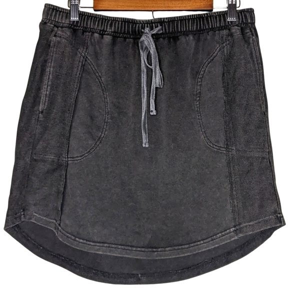 Umgee Dresses & Skirts - Umgee Black Wash Cotton High Waist Skirt Curved Hem Sweatshirt Material Large